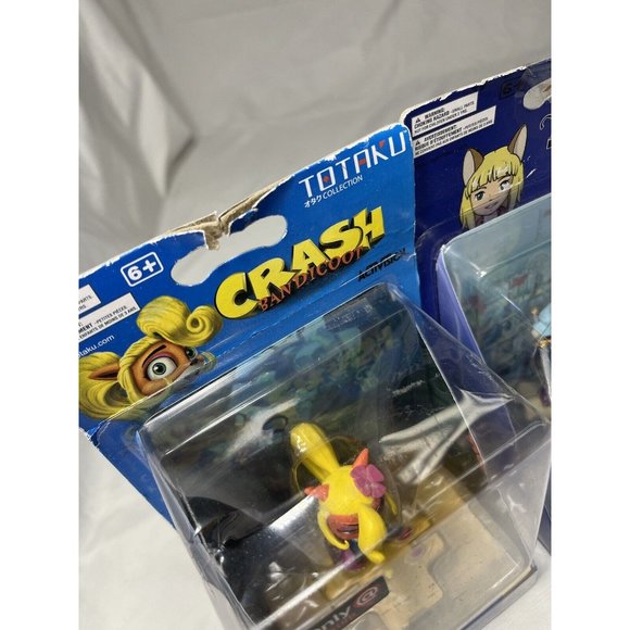 Totaku Crash Bandicoot COCO and Nino Kun II Evan 4" Figure Gamestop Exclusive - Picture 5 of 9